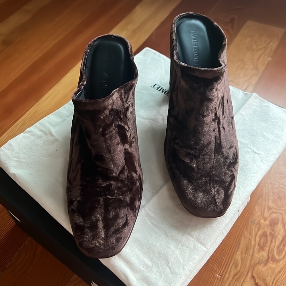Brown velvet Rachel Comey round-toe mules